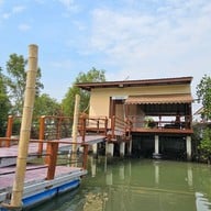 ฟาร์มสมใจซีฟู้ดส์ - บางขุนเทียน ชายทะเล