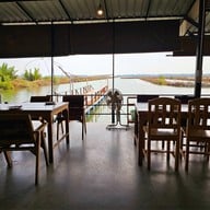 บรรยากาศ ฟาร์มสมใจซีฟู้ดส์ - บางขุนเทียน ชายทะเล