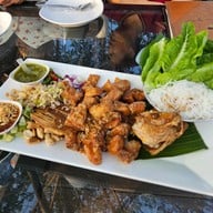 Inlaya Bar and Grill