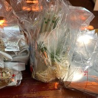 ผัดไท เตาถ่าน เจ๊อ้วน ดอนเมือง