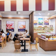 Chateraise สีลมคอมเพล็กซ์