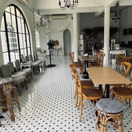 Villa La Flora kaeng Kra Chan