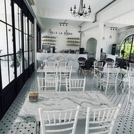 Villa La Flora kaeng Kra Chan