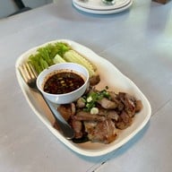 เมนูของร้าน The Three Little Pigs ท่าตลาด