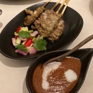 Benjarong Baan Dusit Thani