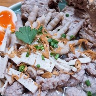 95ก๋วยจั๊บอุบลเจ้าเก่า