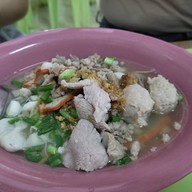 เมนูของร้าน ก๋วยเตี๋ยวเจ๊เช็ง