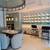 บรรยากาศ Balbisiana Genova