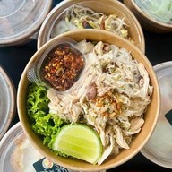 ข้าวใดใดกับไข่ดอง สาขาข้าวกล่องรสเผ็ด