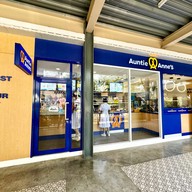 หน้าร้าน Auntie Anne's รพ.สมเด็จพระปิ่นเกล้า