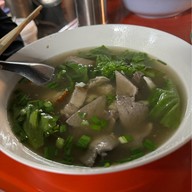 ก๋วยจั๊บตรอกโรงหมูเจ้าเก่า