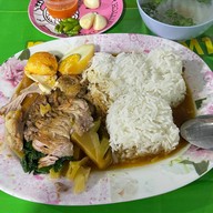 เมนูของร้าน ตำนานขาหมู100ล้าน กาดวรุณ