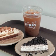 Hoppy Cafe Cake coffee & tea สาขาแม่สาย
