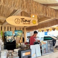 เมนูของร้าน Tiny Island Cafe