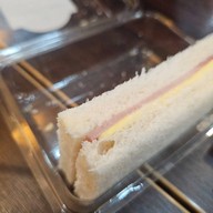 Black Canyon อิมแพค เมืองทอง