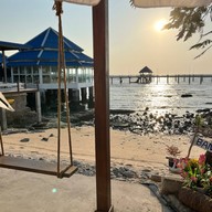 เมนูของร้าน Tiny Island Cafe