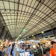 ตลาดนัดเซนทริค