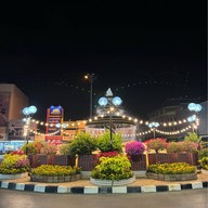 ตลาดน้ำพุ