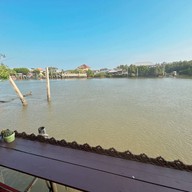 เรือนช้าง ร้านอาหารและคาเฟ่