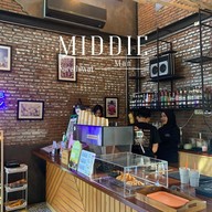 MIDDLE MAN roastery & coffee NARATHIWAT
