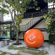 MIDDLE MAN roastery & coffee NARATHIWAT