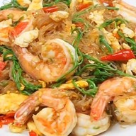 ว้าว แซ่บ