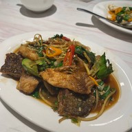 Krua Absorn 1977 ครัวอัปสร ประตูผี