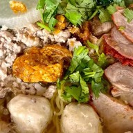 ร้านกะเพราไทยพริกแห้ง