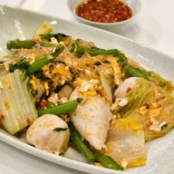 เมนูของร้าน เจียงลูกชิ้นปลา ลุมพินี