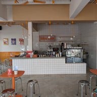 Medium Milk (มีเดียมนมสด)