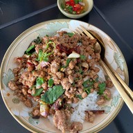 กะเพรากระเทย เชียงใหม่