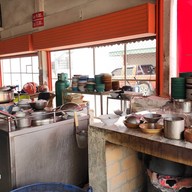 บรรยากาศ ก๋วยเตี๋ยวบ้านดง