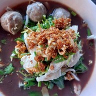 หนึ่งหก ก๋วยเตี๋ยวหมู,เนื้อ,ไก่,ก๋วยจั๊บญวน,ส้มตำ