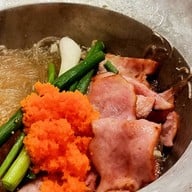 อบอวล ประชาชื่น