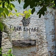 Farm to Table ไฮด์เอาท์