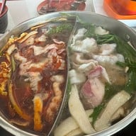 สุกี้ตี๋น้อย ศรีนครินทร์ มาร์เก็ต (Supreme)