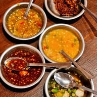 อบอวล ประชาชื่น