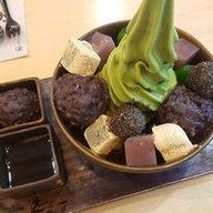Kyo Roll En แฟชั่นไอส์แลนด์