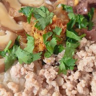 ข้าวต้มทรงเครื่อง ก๋วยเตี๋ยวน้ำใส คุณแม่