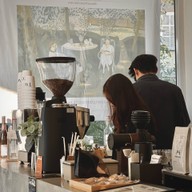 Tweez Coffee สาขาคลังอาวุธ, อุบลฯ