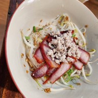 เมนูของร้าน ก๋วยเตี๋ยวหมูนายตึ๋งเจ้าเก่า -