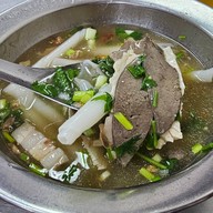 เมนูของร้าน ก๋วยจั๊บน้ำใส บางคล้า หน้าค่ายทหาร