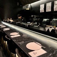 Hide.sushi bar