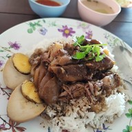 เมนูของร้าน ขาหมูหินดาด .