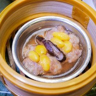 ตงเพ้ง Charlie's by Tong Peng พระรามสี่