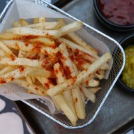 Holli Bolli, Radisson Suite Bangkok