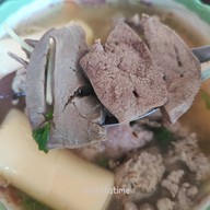 เมนูของร้าน โจ๊กเมืองโอ่ง