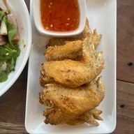 ครัวพี่เดี่ยวเขาใหญ่ ปากช่อง-เขาใหญ่ โป่งตาลอง หมูสี