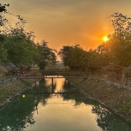 แจ่วฮ้อนซุ้มนาเซ