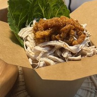 หมี่ไก่ฉีก วิชญา